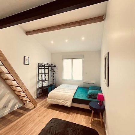 Orly Shelter Apartamento Exterior foto
